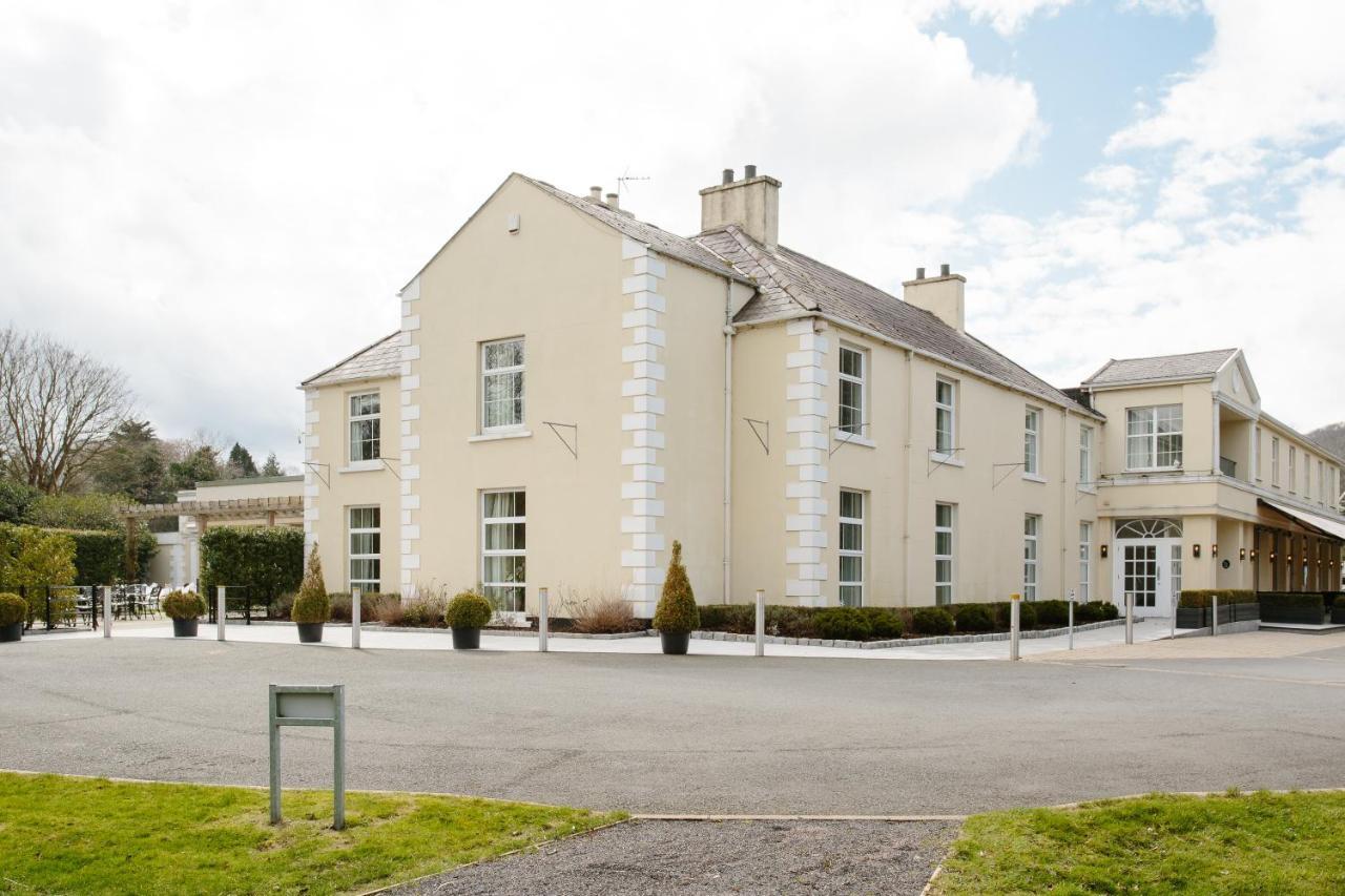 Millbrook Lodge Hotel Ballynahinch Buitenkant foto
