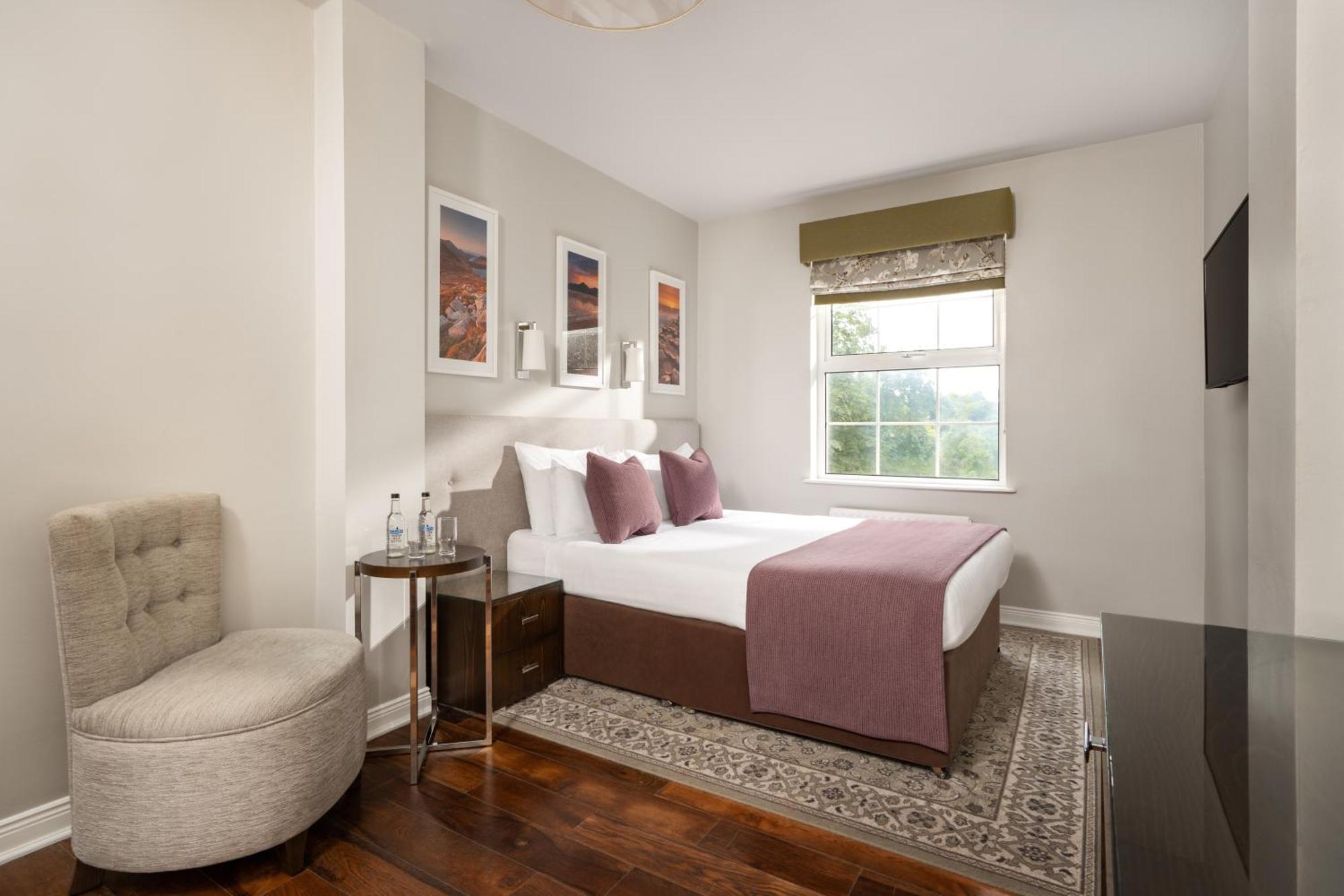 Millbrook Lodge Hotel Ballynahinch Buitenkant foto